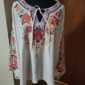 Savanna Jane White  Top